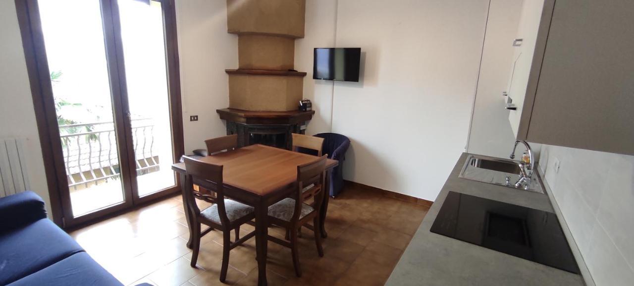 Da Nani Appartement Lezzeno Buitenkant foto